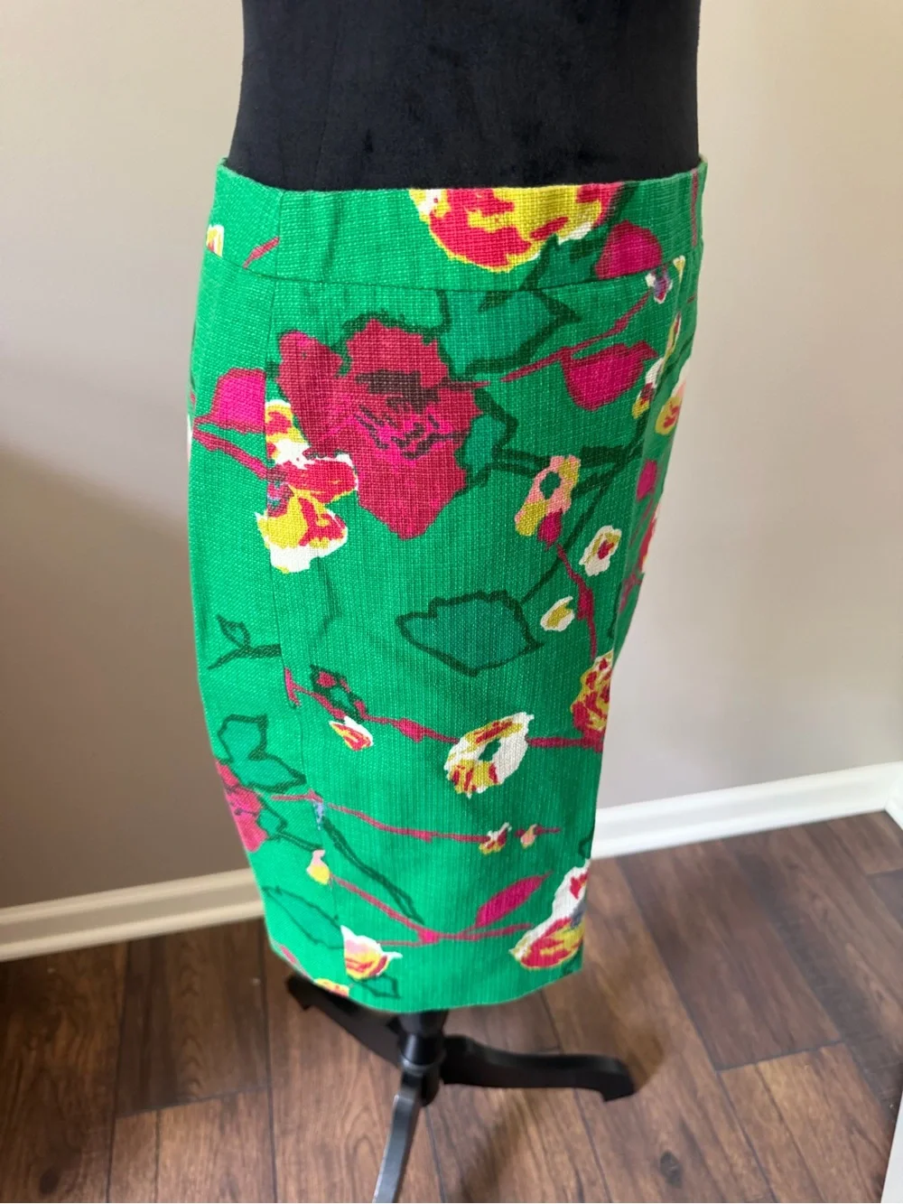 J. Crew Green Floral Pencil Zip Skirt - Vibrant Pink & Yellow Bloom Print Size 6